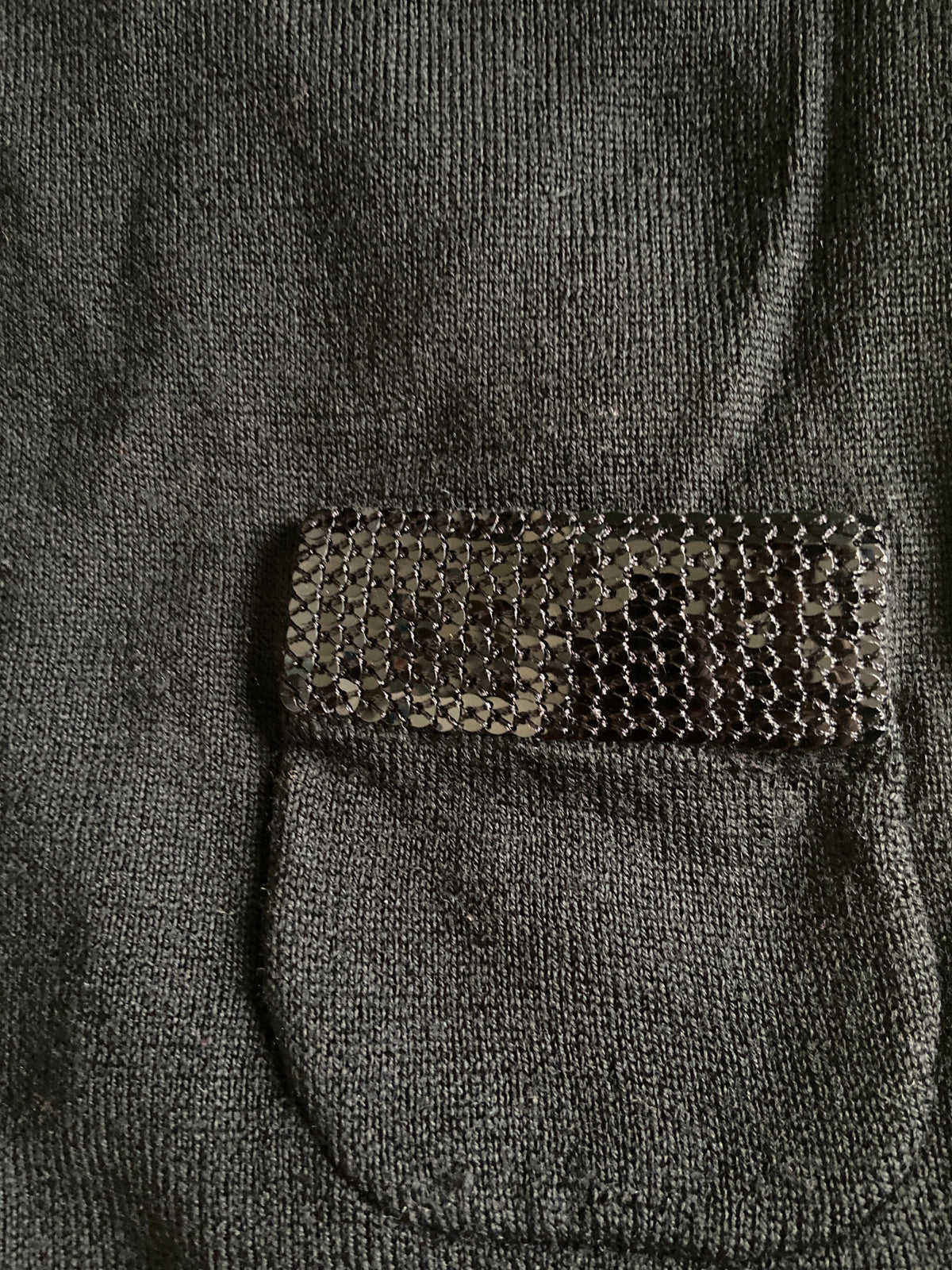Gilet mérinos noir avec poches paillettes