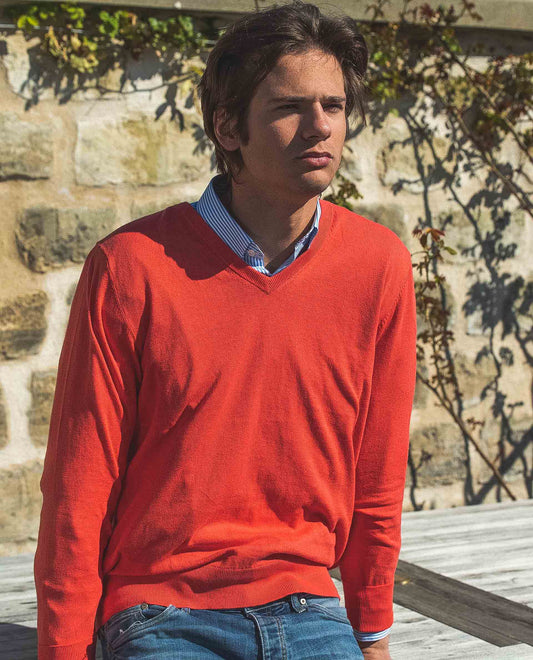 Pull col V en coton/cachemire marine