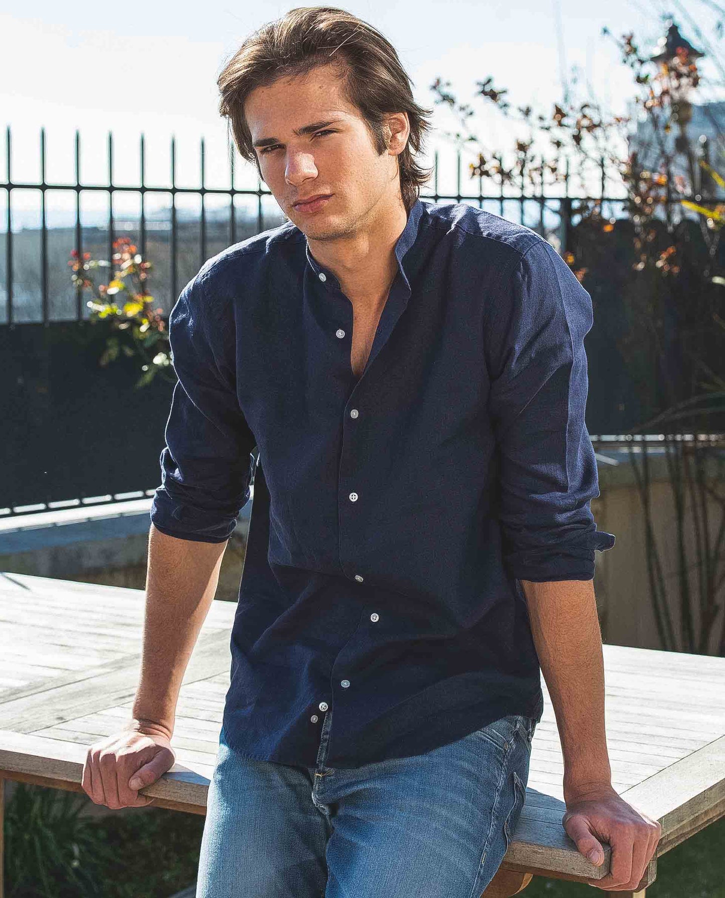Chemise col mao 100% lin marine
