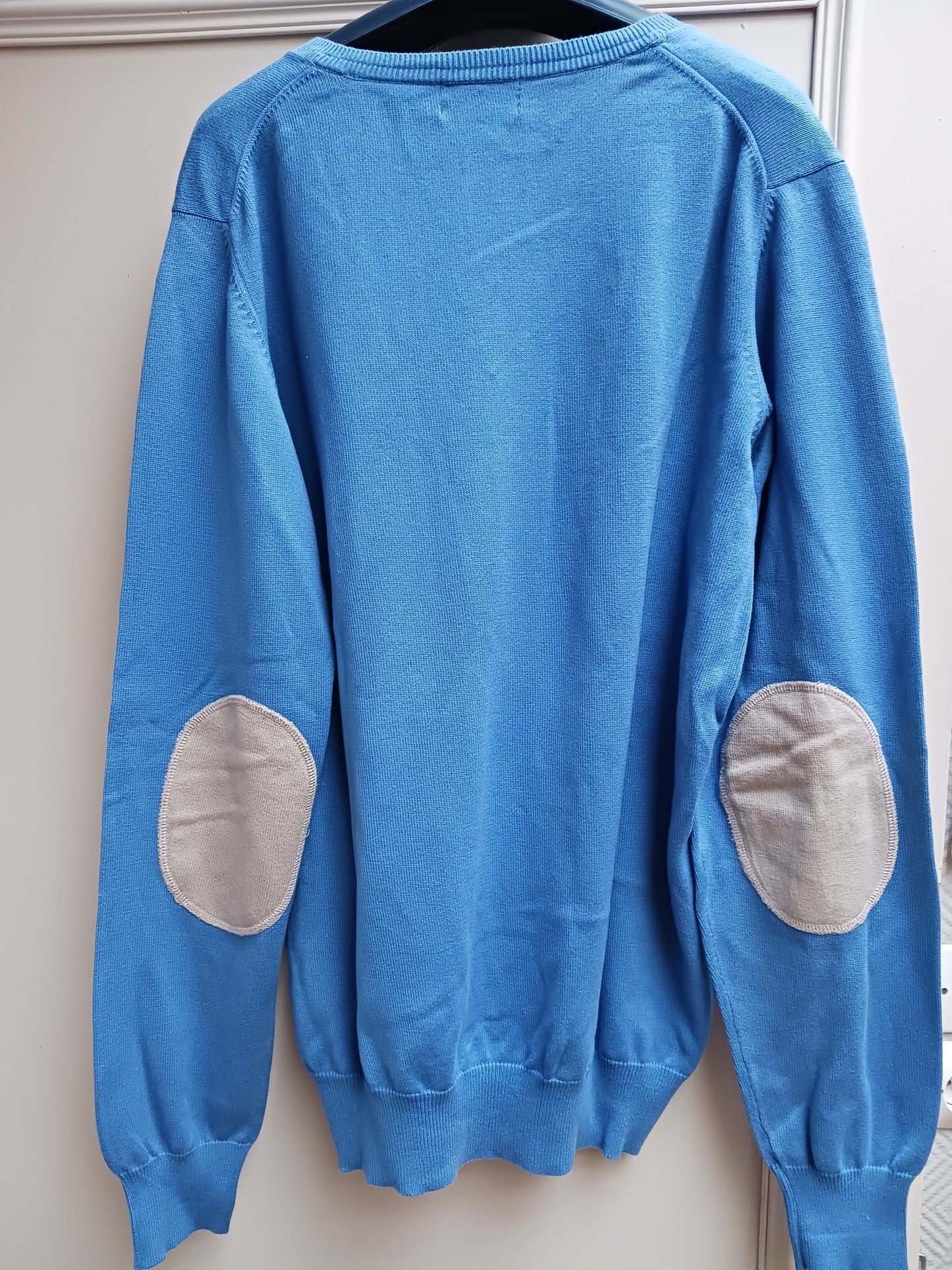 Pull col V coude couleur