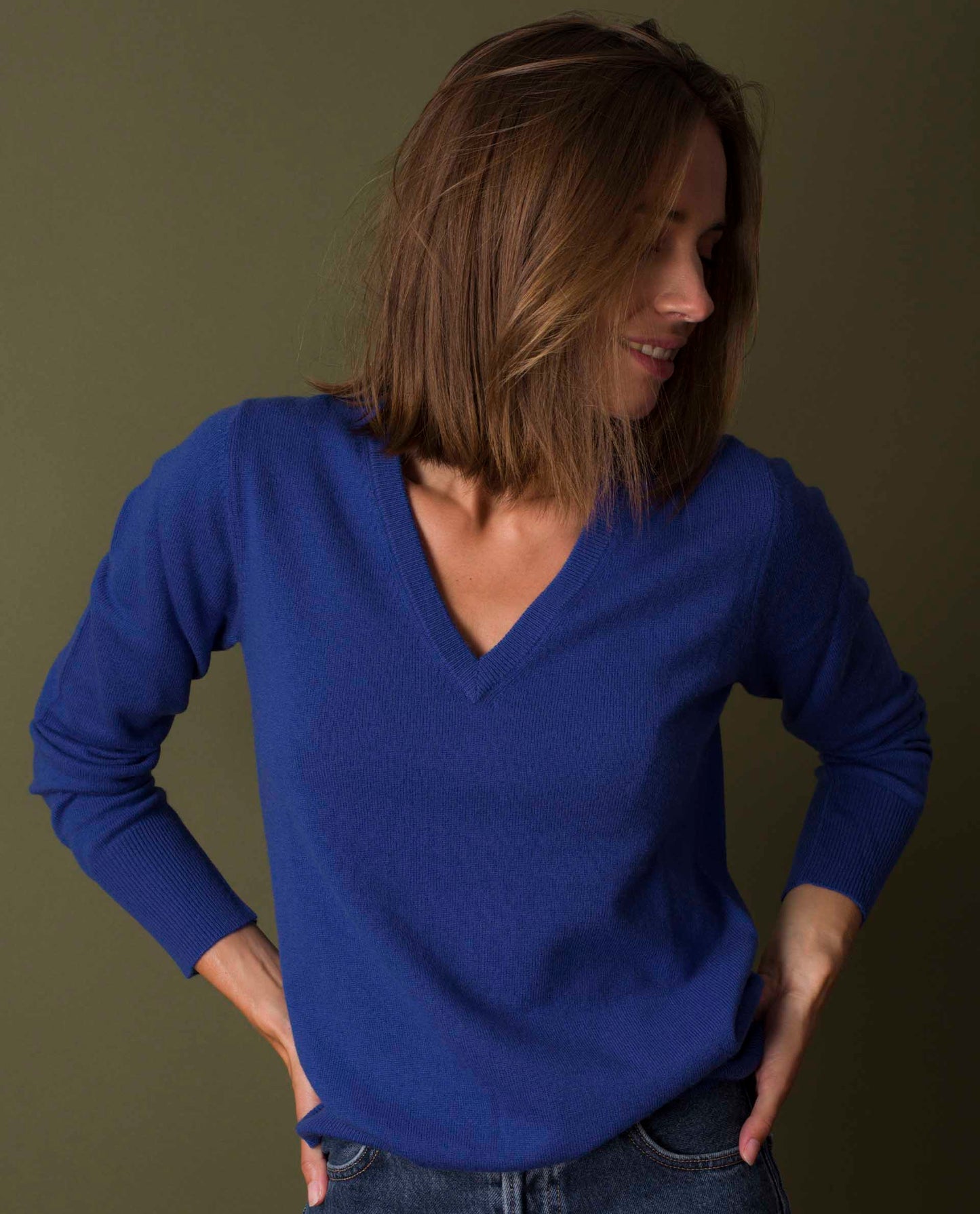 pull col V 30 cachemire bleu royal