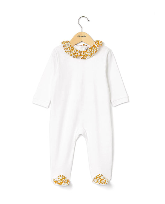 Dors bien blanc coton col volanté et pieds en tissu Liberty Betsy Boo