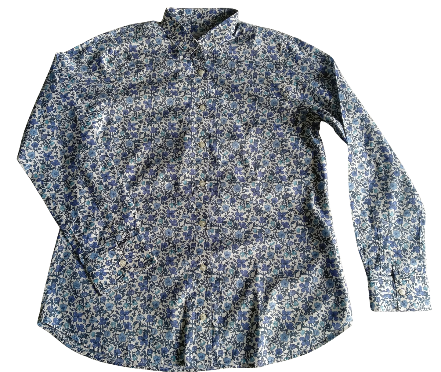 Chemisier femme en tissu Liberty fleur bleue