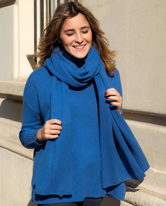Echarpe longue 100 cachemire bleu cobalt