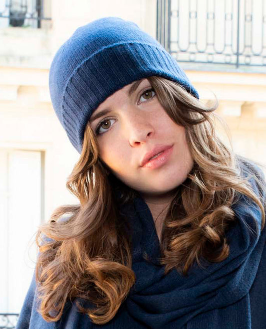 Bonnet 100 cachemire marine clair