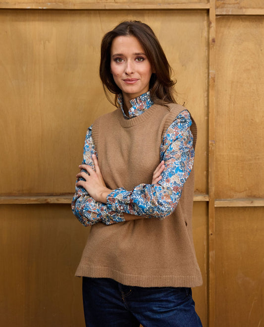 pull sans manches boutons cà´té lwl Camel