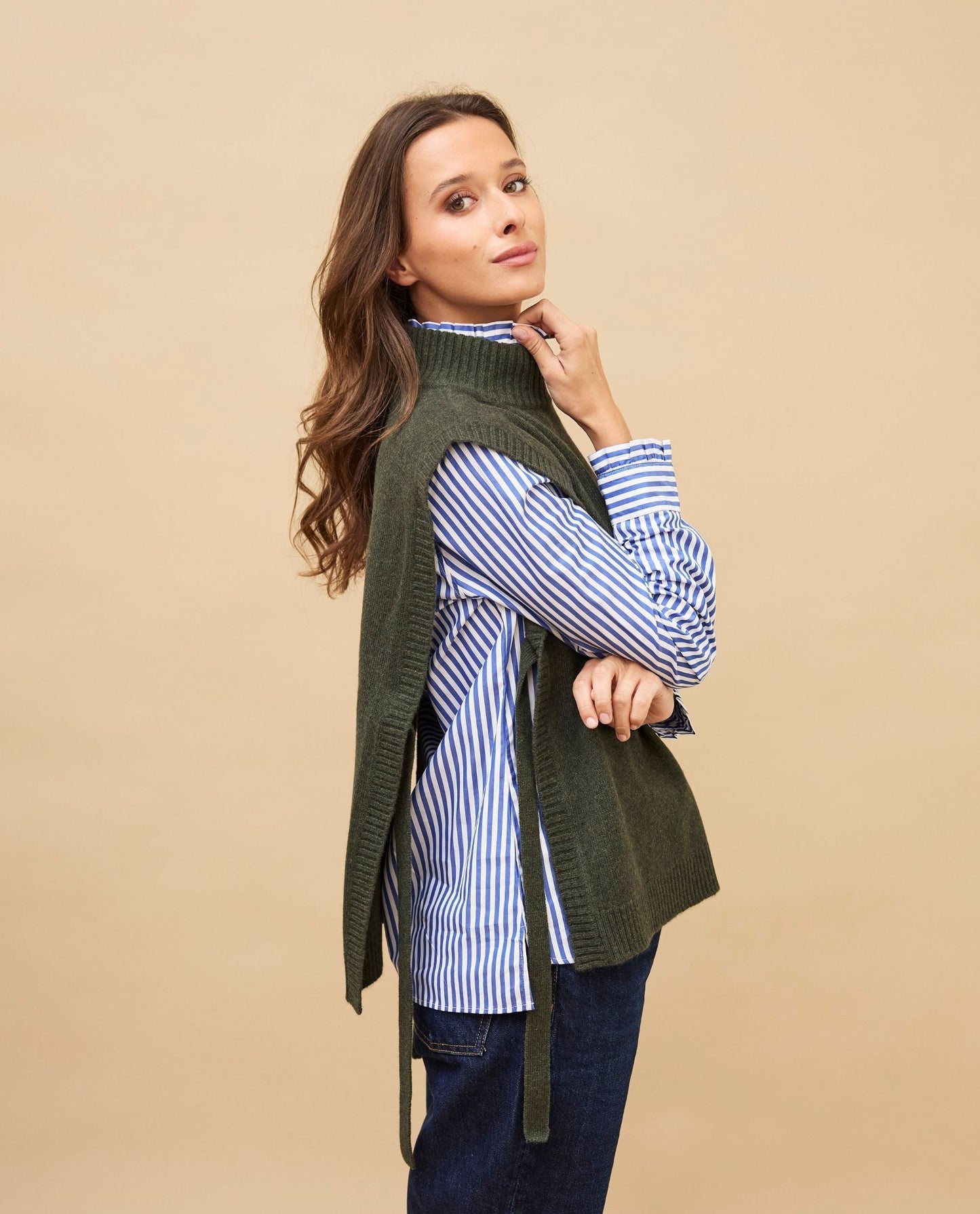 pull sans manche avec lien 100 cachemire Kaki