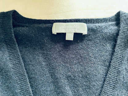 Pull V profond en cachemire bleu marine