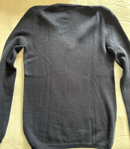 Pull V profond en cachemire bleu marine